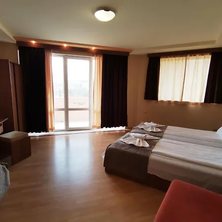 Paris Relax Zone 3* Balcic
